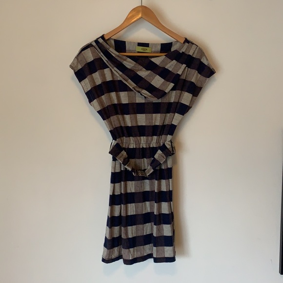 Beautiful plaid dress, comes with matching belt! - Picture 4 of 4